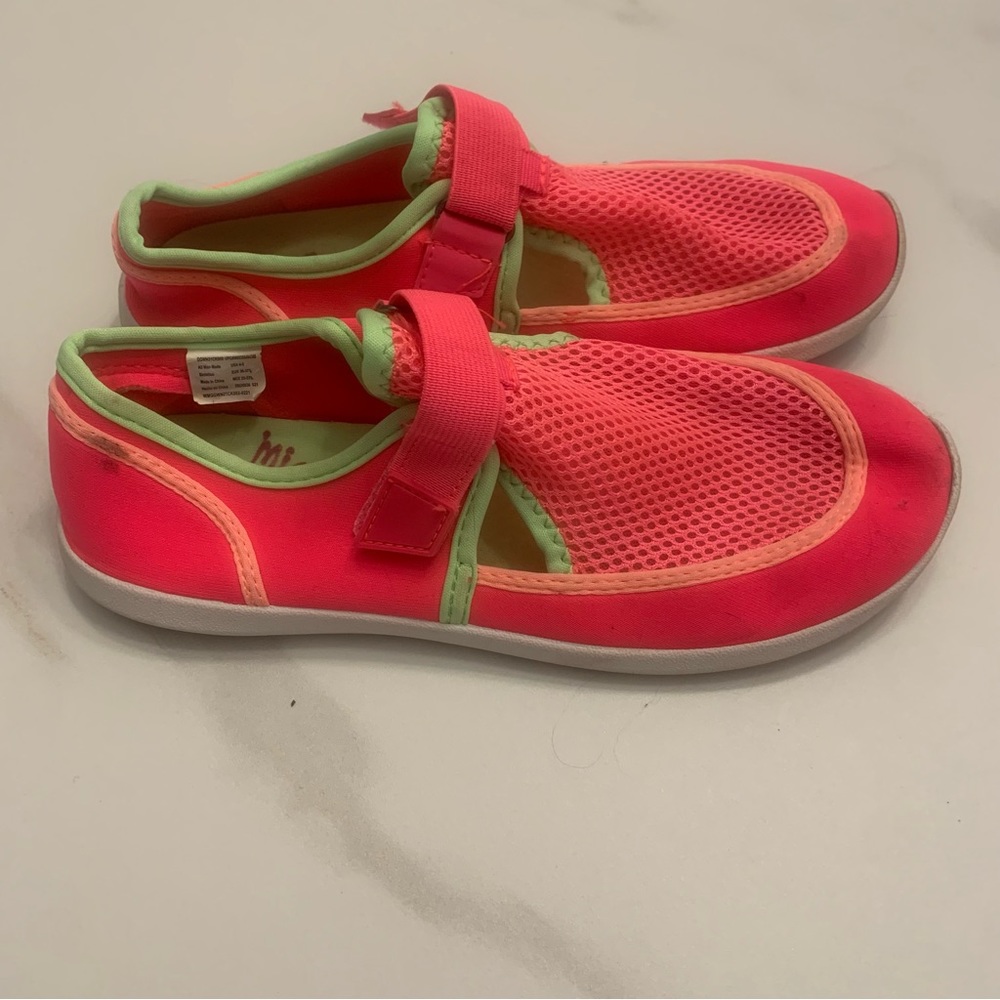 Wonder Nation Girls Pink & Green Water Shoes - Size 4/5